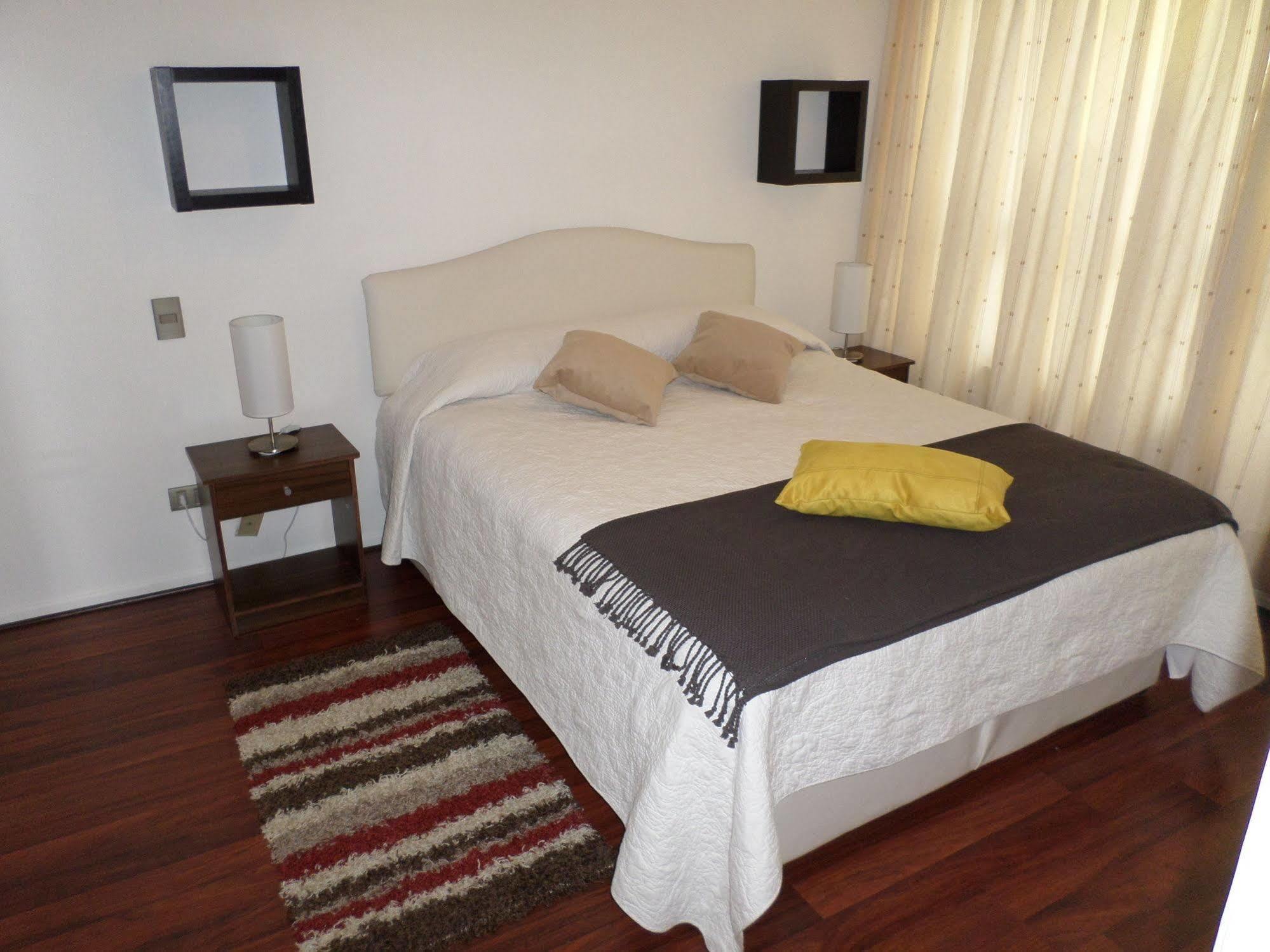 Sys Suites Nueva San Martin Santiago del Cile Esterno foto